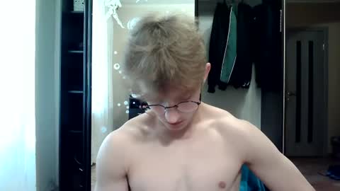 Snapshot of sweet_boy06 chatting on June 2026 09:52:01 AM Sweet boy06 online show from June 2026 09:52:01 AM