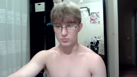 Snapshot of sweet_boy06 chatting on July 2026 07:51:01 PM Sweet boy06 online show from July 2026 07:51:01 PM