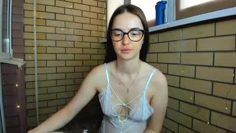 Christina online show from May 2026 09:50:02 AM