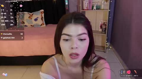 Candy online show from October 2025 03:54:01 PM