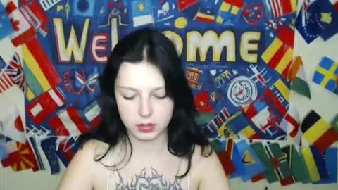Snapshot of sweet_cherryg chatting on October 2025 12:22:02 PM Ivy online show from October 2025 12:22:02 PM