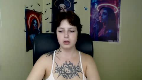 Snapshot of sweet_cherryg chatting on July 2026 11:02:01 AM Ivy online show from July 2026 11:02:01 AM