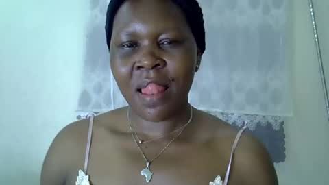 Snapshot of sweet_dori33 chatting on May 2026 11:23:01 PM sweet_dori33 online show from May 2026 11:23:01 PM
