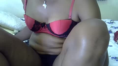 Snapshot of sweet_dori33 chatting on May 2026 07:19:02 PM sweet_dori33 online show from May 2026 07:19:02 PM