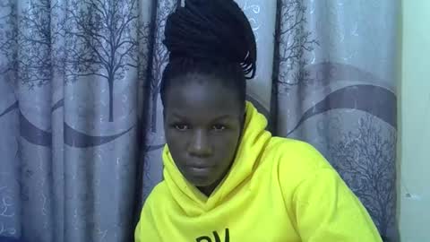 Snapshot of sweet_elisa001 chatting on April 2026 02:27:02 AM Edah online show from April 2026 02:27:02 AM