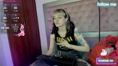  emmili  online show from April 2026 12:27:02 PM