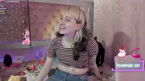 Snapshot of sweet_emmili chatting on July 2026 12:34:01 PM emmili online show from July 2026 12:34:01 PM