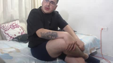 Snapshot of sweet_fantasy_couple chatting on February 2025 02:28:02 AM sweet_fantasy_couple online show from February 2025 02:28:02 AM