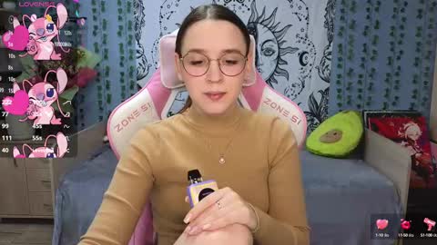 Alice online show from February 2025 03:37:01 AM