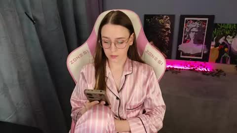 Snapshot of sweet_frosty chatting on May 2026 03:57:02 AM Alice online show from May 2026 03:57:02 AM