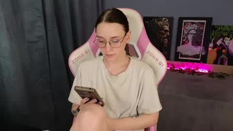 Snapshot of sweet_frosty chatting on May 2026 03:22:02 AM Alice online show from May 2026 03:22:02 AM