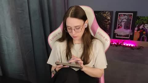 Snapshot of sweet_frosty chatting on May 2026 03:26:01 AM Alice online show from May 2026 03:26:01 AM
