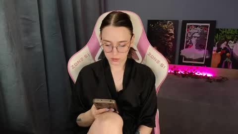 Snapshot of sweet_frosty chatting on June 2026 04:14:02 AM Alice online show from June 2026 04:14:02 AM