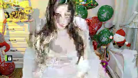 Snapshot of sweet_jam_ chatting on January 2025 03:46:02 PM My name is LAN LAN and the cats name is keiko online show from January 2025 03:46:02 PM