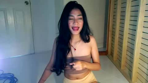 Snapshot of sweet_jen30 chatting on November 2025 01:55:02 PM Jenny3 online show from November 2025 01:55:02 PM