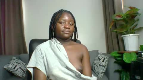 Snapshot of sweet_jenica chatting on December 2024 05:29:02 AM ESTHER NEEMA online show from December 2024 05:29:02 AM