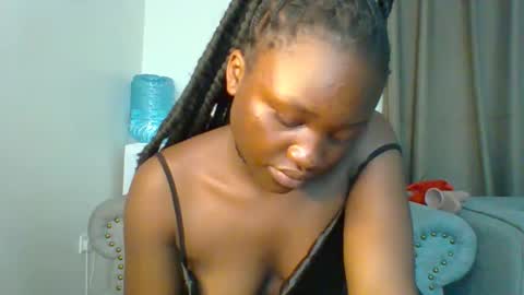 Snapshot of sweet_jenica chatting on December 2024 04:51:02 AM ESTHER NEEMA online show from December 2024 04:51:02 AM