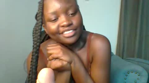Snapshot of sweet_jenica chatting on December 2024 07:20:02 AM ESTHER NEEMA online show from December 2024 07:20:02 AM