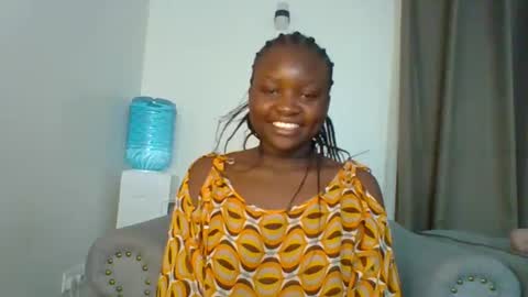 Snapshot of sweet_jenica chatting on January 2025 04:39:02 AM ESTHER NEEMA online show from January 2025 04:39:02 AM