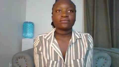 Snapshot of sweet_jenica chatting on January 2025 04:44:02 AM ESTHER NEEMA online show from January 2025 04:44:02 AM