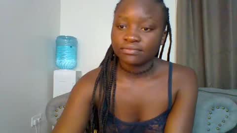 Snapshot of sweet_jenica chatting on January 2025 04:38:01 AM ESTHER NEEMA online show from January 2025 04:38:01 AM