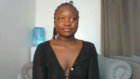 Snapshot of sweet_jenica chatting on January 2025 04:36:01 AM ESTHER NEEMA online show from January 2025 04:36:01 AM