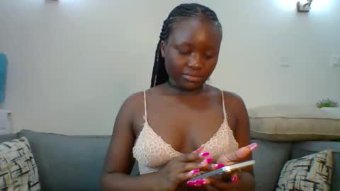 Snapshot of sweet_jenica chatting on January 2025 04:50:01 AM ESTHER NEEMA online show from January 2025 04:50:01 AM