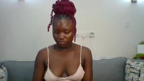 Snapshot of sweet_jenica chatting on March 2025 05:11:01 AM ESTHER NEEMA online show from March 2025 05:11:01 AM