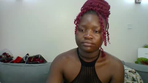 Snapshot of sweet_jenica chatting on March 2025 04:41:02 AM ESTHER NEEMA online show from March 2025 04:41:02 AM