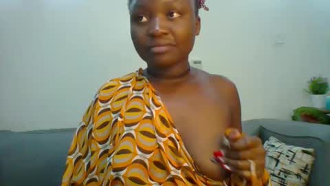 Snapshot of sweet_jenica chatting on March 2025 07:53:01 AM ESTHER NEEMA online show from March 2025 07:53:01 AM