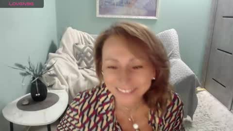 Helen online show from October 2025 05:59:01 AM