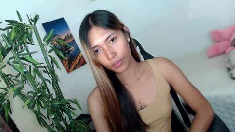 sweet_lady14 online show from March 2025 07:48:01 AM