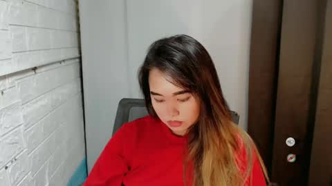 LAIKA online show from December 2024 04:23:02 AM