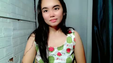 Snapshot of sweet_laika chatting on June 2026 05:18:02 PM LAIKA online show from June 2026 05:18:02 PM