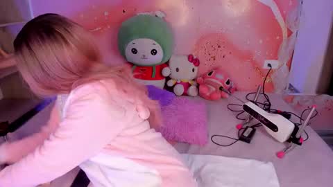 Lemarie online show from February 2026 12:17:01 PM