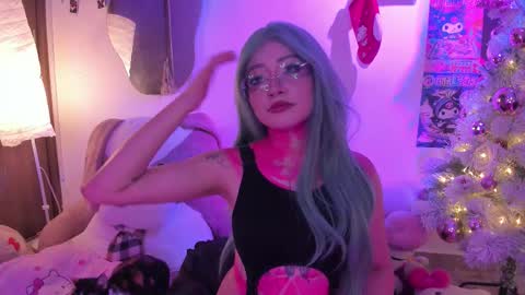 Snapshot of sweet_lilly_sweet chatting on December 2025 12:48:01 AM sweet_lilly_sweet online show from December 2025 12:48:01 AM