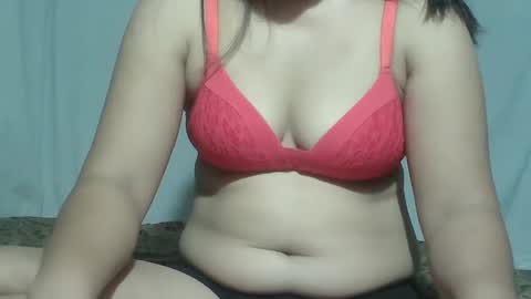 sweet_lily0613 online show from March 2025 08:49:01 PM