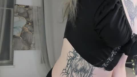 Snapshot of sweet_melissa133 chatting on June 2026 04:13:02 PM Melissa. Join me on Fansly link in social medias online show from June 2026 04:13:02 PM