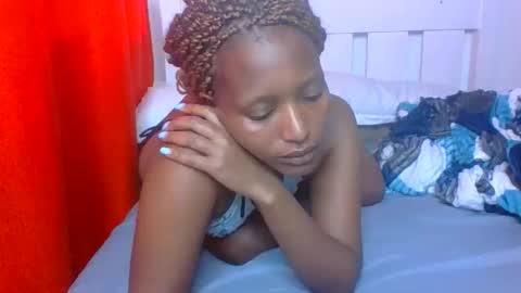 Snapshot of sweet_melod chatting on April 2026 02:01:01 PM Linda online show from April 2026 02:01:01 PM