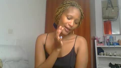 Snapshot of sweet_melod chatting on May 2026 02:30:01 AM Linda online show from May 2026 02:30:01 AM