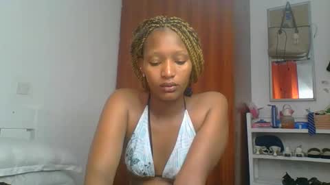 Snapshot of sweet_melod chatting on May 2026 02:39:02 AM Linda online show from May 2026 02:39:02 AM