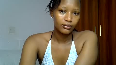 Snapshot of sweet_melod chatting on May 2026 03:00:01 AM Linda online show from May 2026 03:00:01 AM