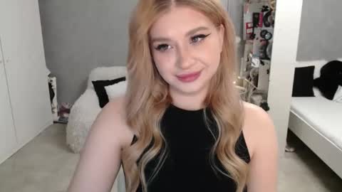 sweet_nicole_333 online show from March 2026 09:23:02 AM