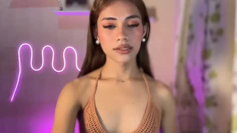 Snapshot of sweet_nikki03 chatting on September 2025 03:03:02 PM sweet_nikki03 online show from September 2025 03:03:02 PM