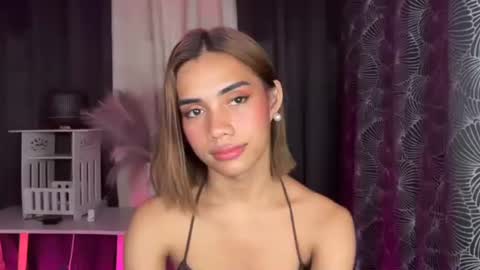 Snapshot of sweet_nikki03 chatting on October 2025 07:12:01 PM sweet_nikki03 online show from October 2025 07:12:01 PM