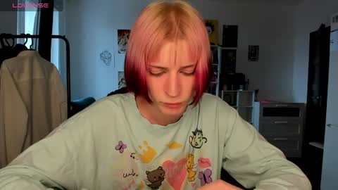 kira online show from April 2026 11:22:02 AM