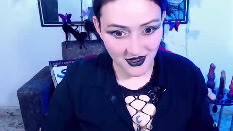 sweet_poison_666 online show from April 2026 11:32:02 PM