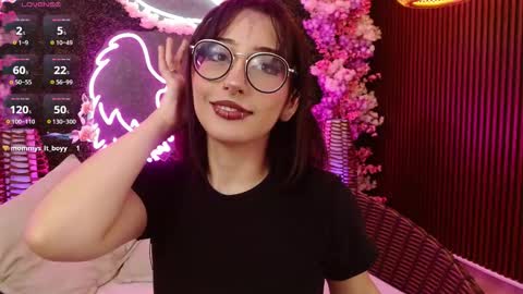 Roxanee online show from March 2026 08:20:02 PM