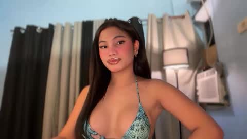 Snapshot of sweet_scarllet12 chatting on May 2026 03:18:02 PM SCARLLET online show from May 2026 03:18:02 PM
