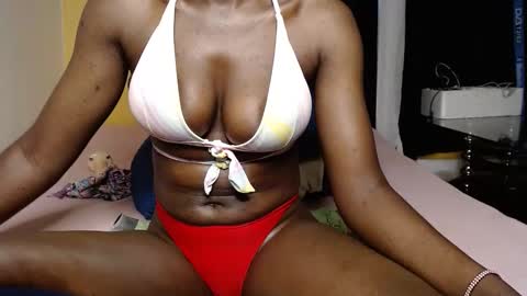 ellanah Tracie online show from December 2024 05:42:01 AM